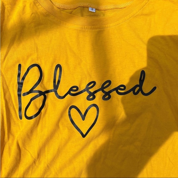 Graphic T-Shirt - Picture 2 of 3